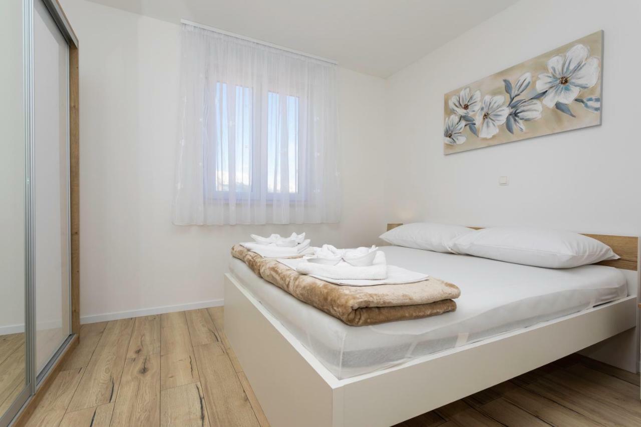 Apartments Mateo 2 Baska  Exterior photo
