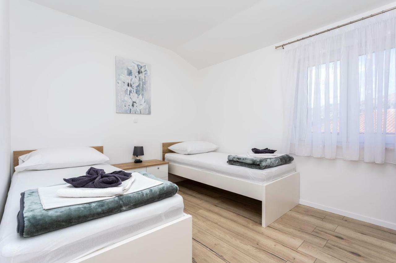Apartments Mateo 2 Baska  Exterior photo